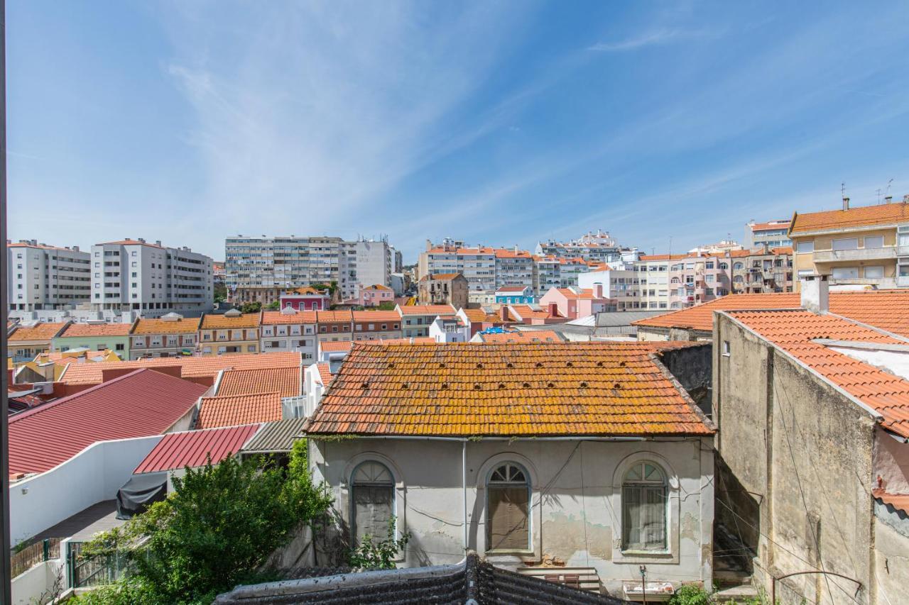 Typical 2Bdr Apartment In Lisbon By Lovelystay Exterior foto